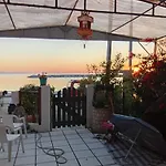 στο λιμανι 伊里斯斯